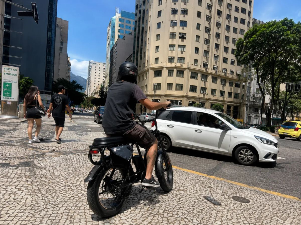 Tropicalized Heavy-Duty E-Bikes for Brazil: Reinforced Frames & 2.4"+ Tires for Fleets
